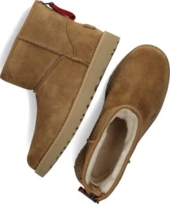 UGG W Classic Mini Logo Zip Vachtlaarzen - Warme Laarzen - Dames - Camel - Maat 41 -Skechers Verkoopwinkel 1002x1200 5