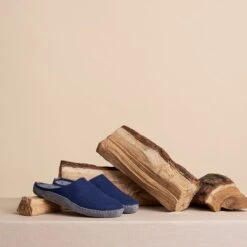 Travelin' Get-Home Dames Sloffen - Wollen Pantoffels - Instappers Met Suède Zool - Navy Blauw - Maat 38 -Skechers Verkoopwinkel 1200x1200 143