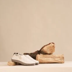 Travelin' In-Home Dames Sloffen - Wollen Pantoffels - Instappers Met Suède Zool - Zand Beige - Maat 43 -Skechers Verkoopwinkel 1200x1200 155