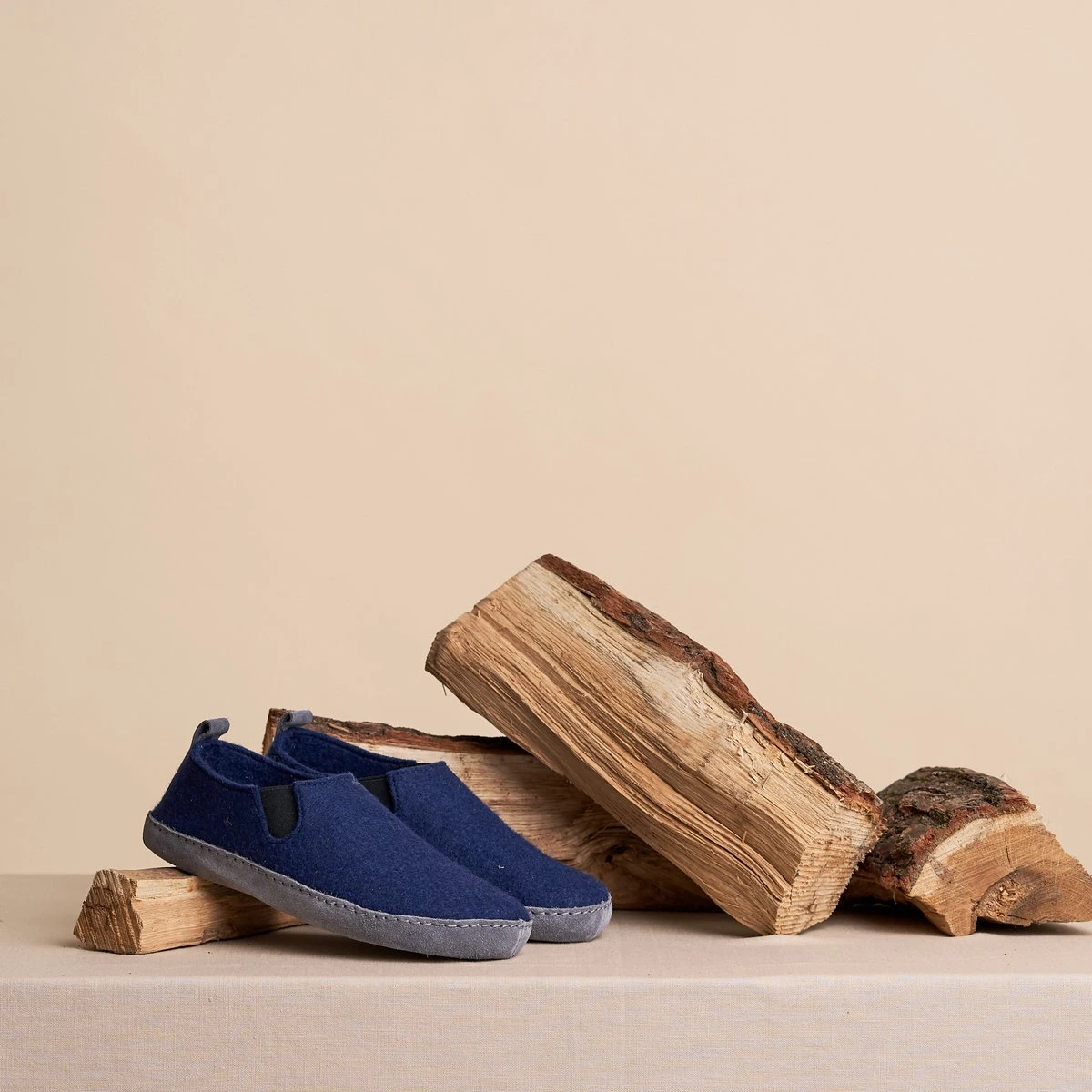 Travelin' In-Home Dames Sloffen - Wollen Pantoffels - Instappers Met Suède Zool - Navy Blauw - Maat 36 10 Travelin' In-Home Dames Sloffen - Wollen Pantoffels - Instappers Met Suède Zool - Navy Blauw - Maat 36 - Afbeelding 10