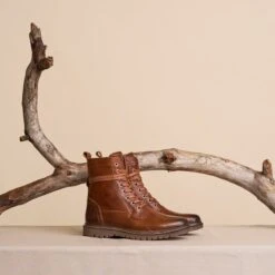 Travelin' Erquy Dames Leren Enkellaarzen - Stoere Veterboots Met Rits - Cognac Bruin Leer - Maat 37 -Skechers Verkoopwinkel 1200x1200 269