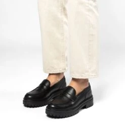 Manfield - Dames - Zwart Leren Loafers - Maat 40 14 Manfield - Dames - Zwart Leren Loafers - Maat 40 -Skechers Verkoopwinkel 1200x1200 27