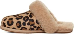 UGG W Scuffette II Spotty Dames Sloffen - Natural - Maat 38 -Skechers Verkoopwinkel 1200x564 14