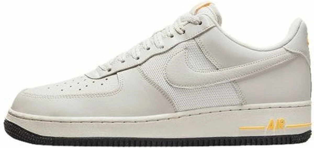 Nike Air Force 1 Sneakers - Light Bone - Maat 38.5 - Unisex 1 Nike Air Force 1 Sneakers - Light Bone - Maat 38.5 - Unisex