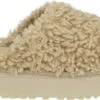 UGG W Maxi Curly Platform Dames Sloffen - Sand - Maat 40 -Skechers Verkoopwinkel 1200x621 3