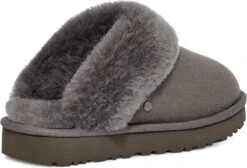 UGG W Classic Slipper II Dames Sloffen - Charcoal - Maat 40 11 UGG W Classic Slipper II Dames Sloffen - Charcoal - Maat 40 -Skechers Verkoopwinkel 1200x818 1