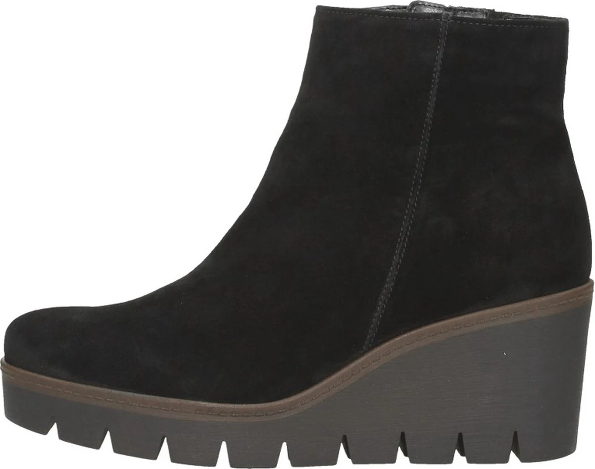 Gabor Enkellaarsjes Dames / Laarzen / Damesschoenen - Suède - 94.780.17 - Zwart - Maat 40 1 Gabor Enkellaarsjes Dames / Laarzen / Damesschoenen - Suède - 94.780.17 - Zwart - Maat 40