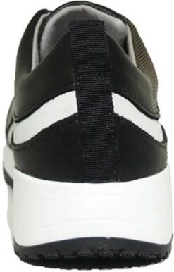 Wolky Veterschoenen Runner Zwart/wit Leer -Skechers Verkoopwinkel 767x1200 1