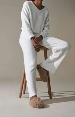 UGG W Maxi Curly Slide Dames Sloffen - Sand - Maat 36 -Skechers Verkoopwinkel 775x1200 5