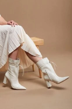 Lina Locchi Enkellaarsjes Dames / Laarzen / Damesschoenen - Leer - L1140 Led - Gebroken Wit - Maat 39 -Skechers Verkoopwinkel 800x1200 7