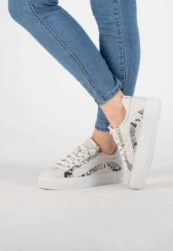 NoGRZ L.Dewez - Leren Dames Sneakers - Veterschoenen Met Snake Print - Wit Leer - Maat 37 -Skechers Verkoopwinkel 831x1200 20
