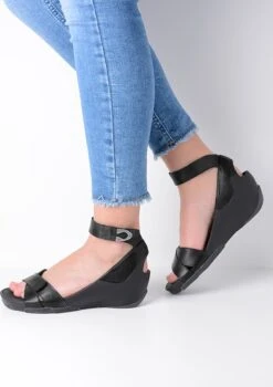 Wolky Sandalen Era Zwart Leer -Skechers Verkoopwinkel 848x1200 3