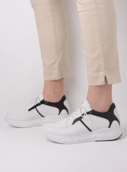 Wolky Veterschoenen Bounce Wit/zwart Leer 8 Wolky Veterschoenen Bounce Wit/zwart Leer -Skechers Verkoopwinkel 885x1200 147